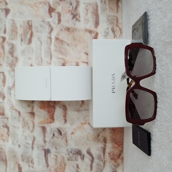 New PRADA Oversized Square Acetate Sunglasses - Picture 1 of 13